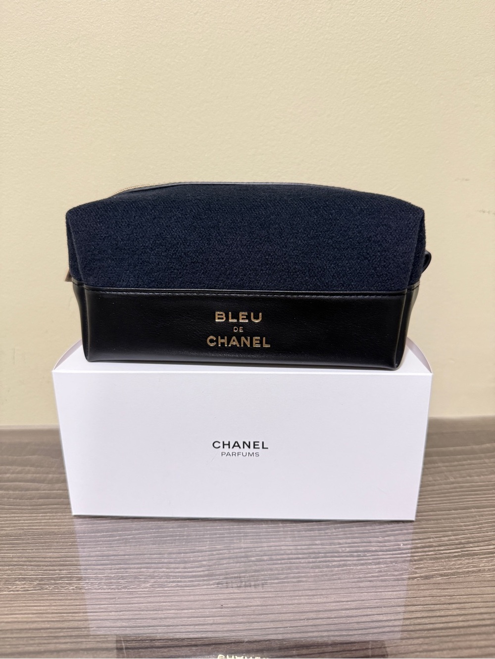 CHANEL Bleu pouch bag